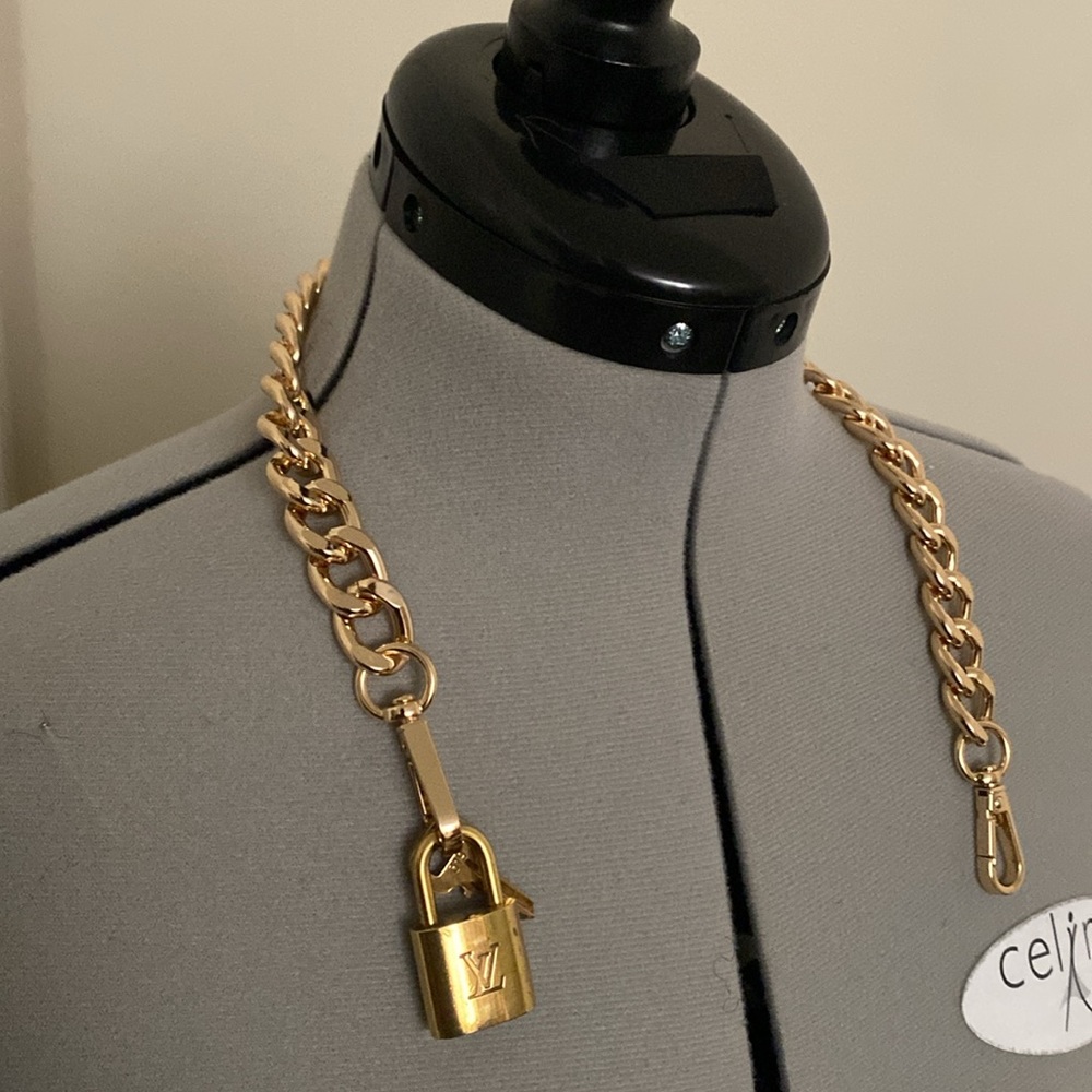 Louis Vuitton Padlock And Key - Picture 2 of 7